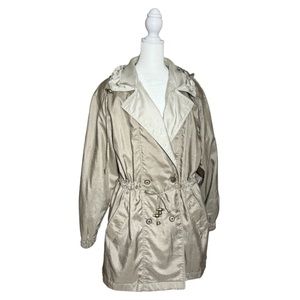 Basic Editions Women’s Lightweight Hooded Jacket Size Medium.